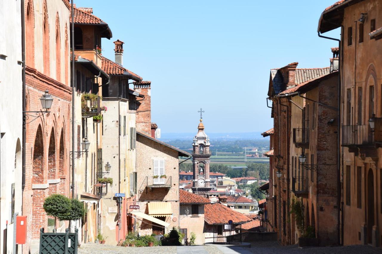 Saluzzo Historic Center Apartment Екстер'єр фото