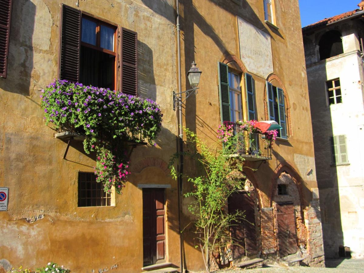Saluzzo Historic Center Apartment Екстер'єр фото