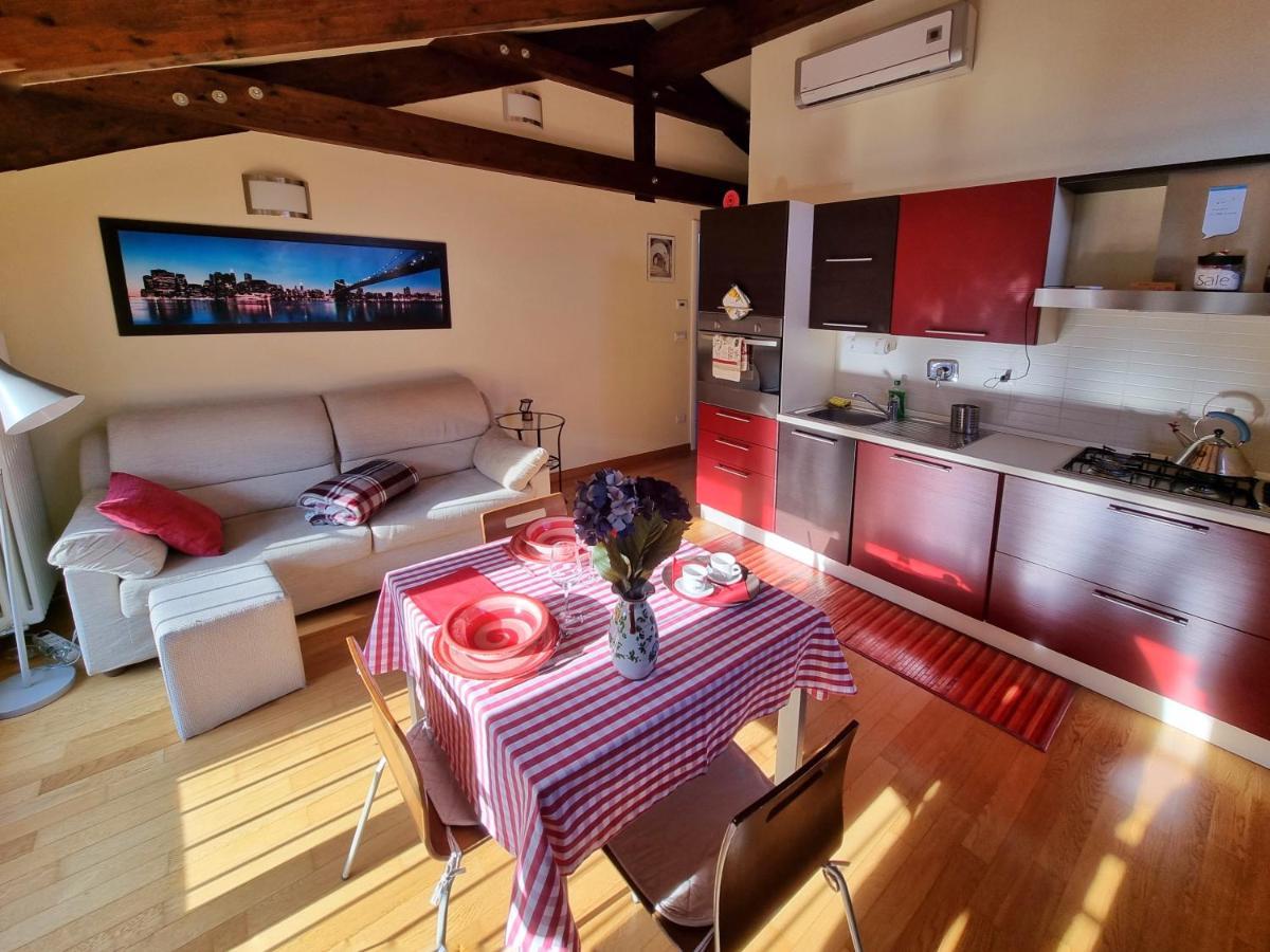 Saluzzo Historic Center Apartment Екстер'єр фото