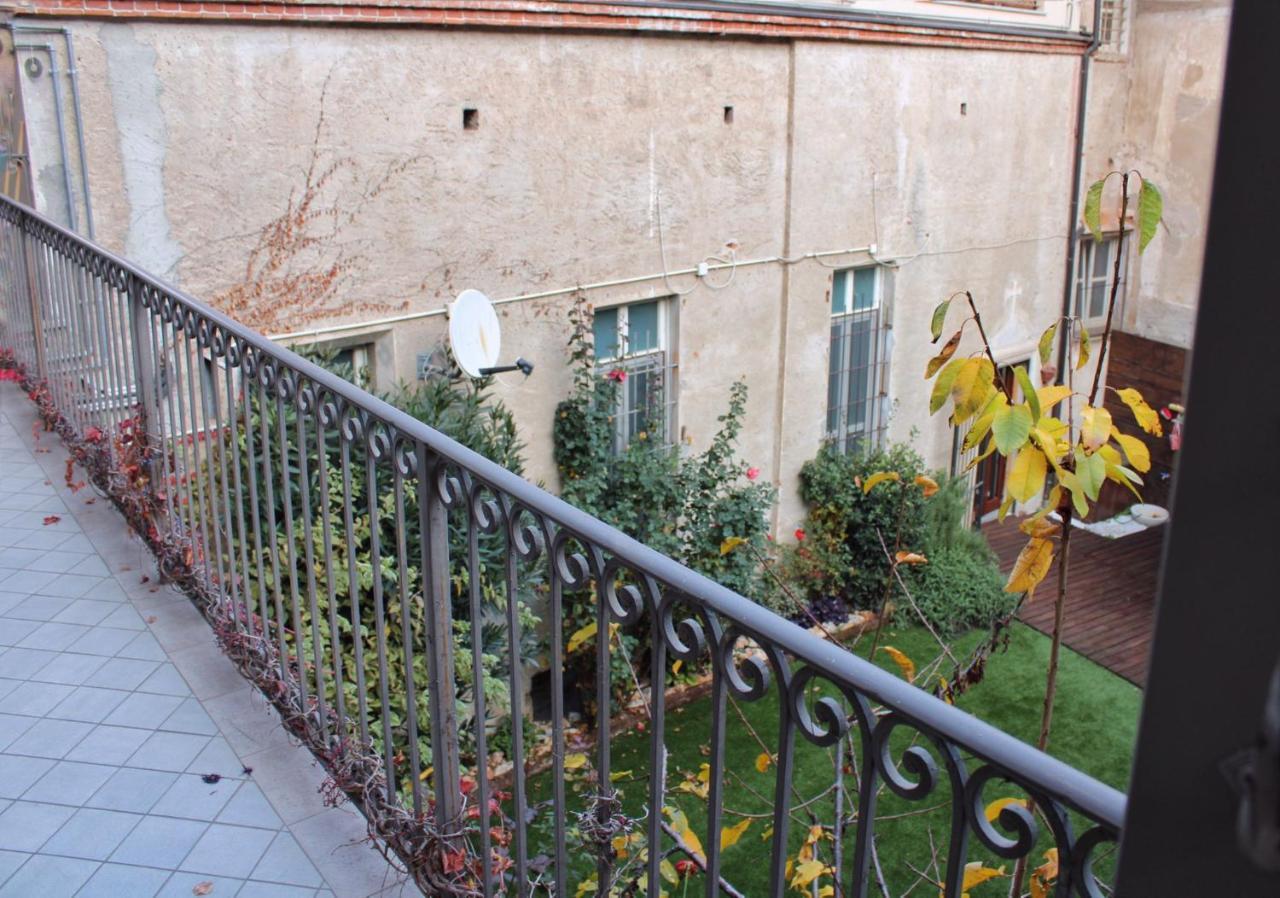 Saluzzo Historic Center Apartment Екстер'єр фото
